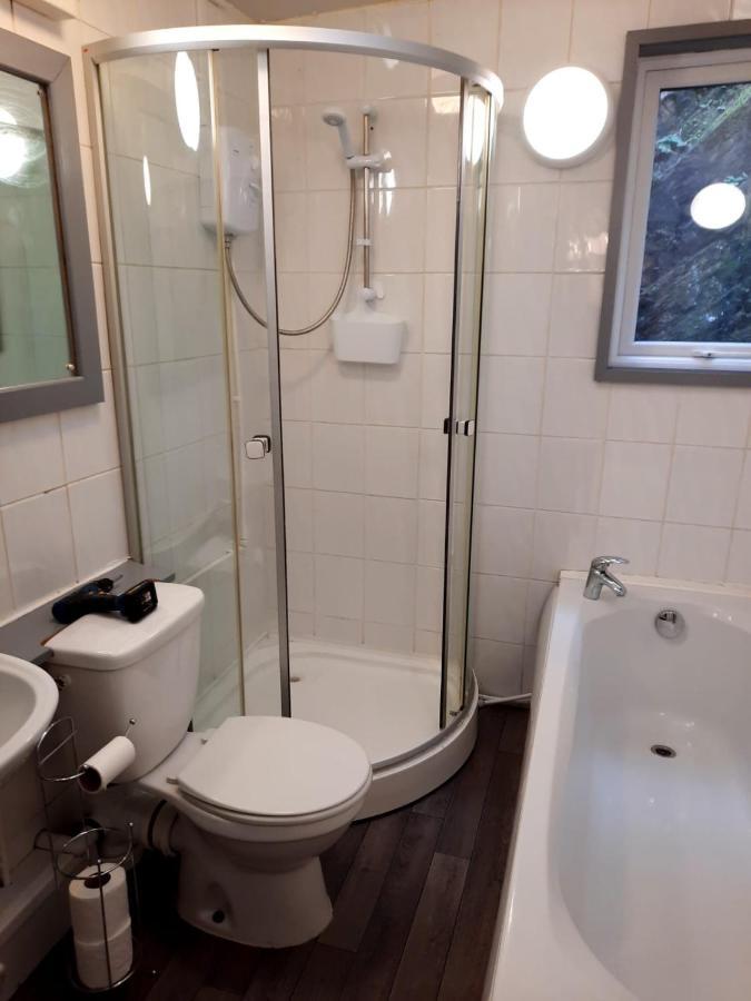 Snowdonia Rock Cottage - cosy&pet friendly Penrhyndeudreath Esterno foto